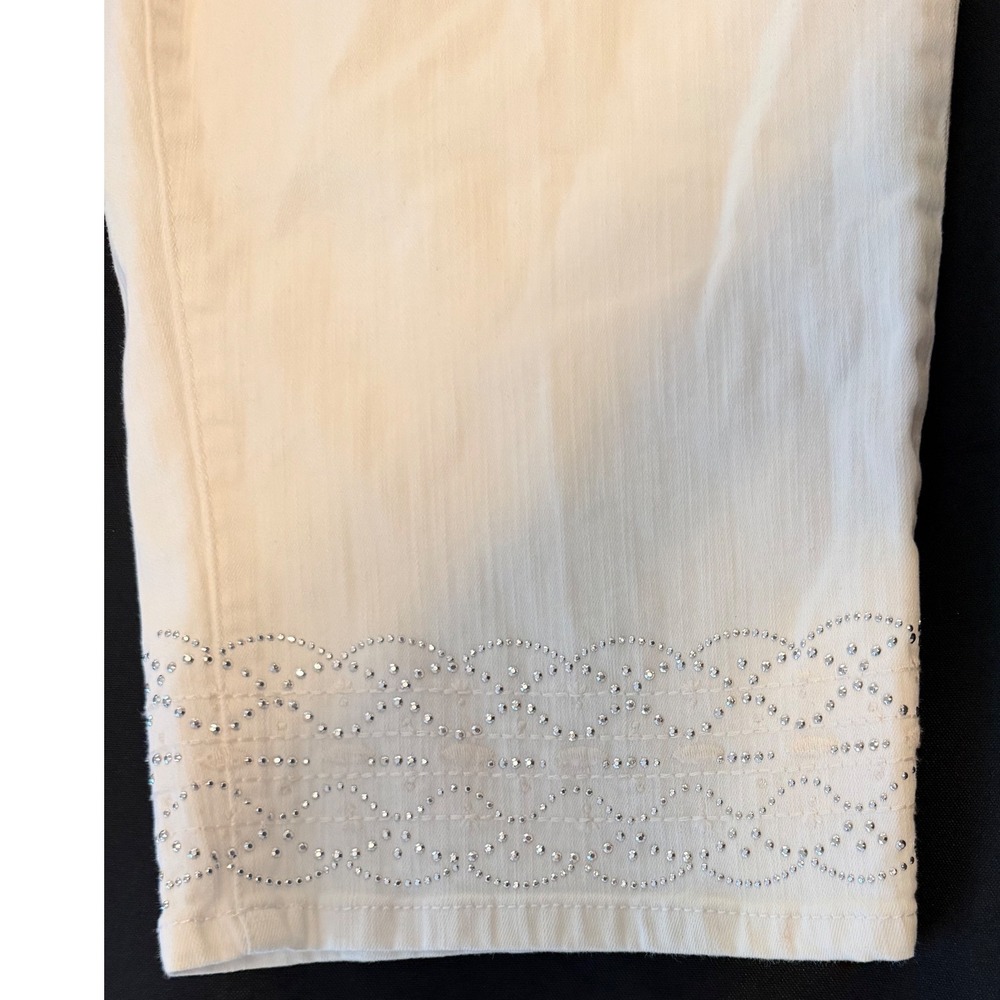 Gloria Vanderbilt Jordyn White Rhinestone Hem Capri Pants Womens 12 Slimming